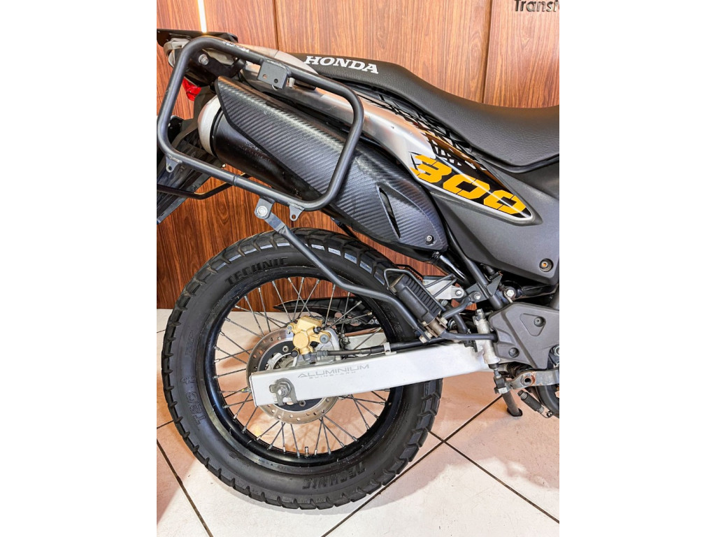 HONDA XRE 300 ADVENTURE