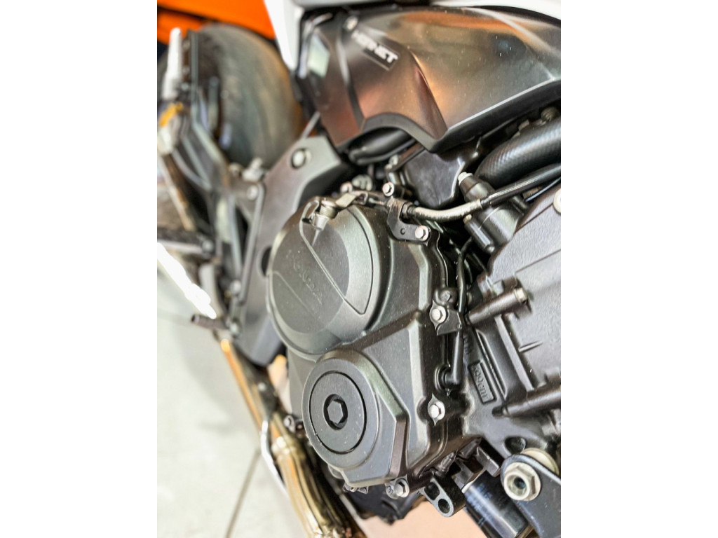 CB 600 F HORNET SEM ABS