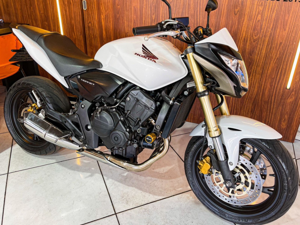 CB 600 F HORNET SEM ABS
