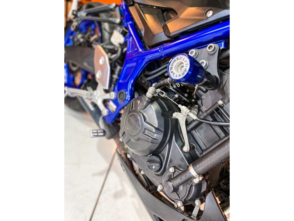 MT-03 300 ABS