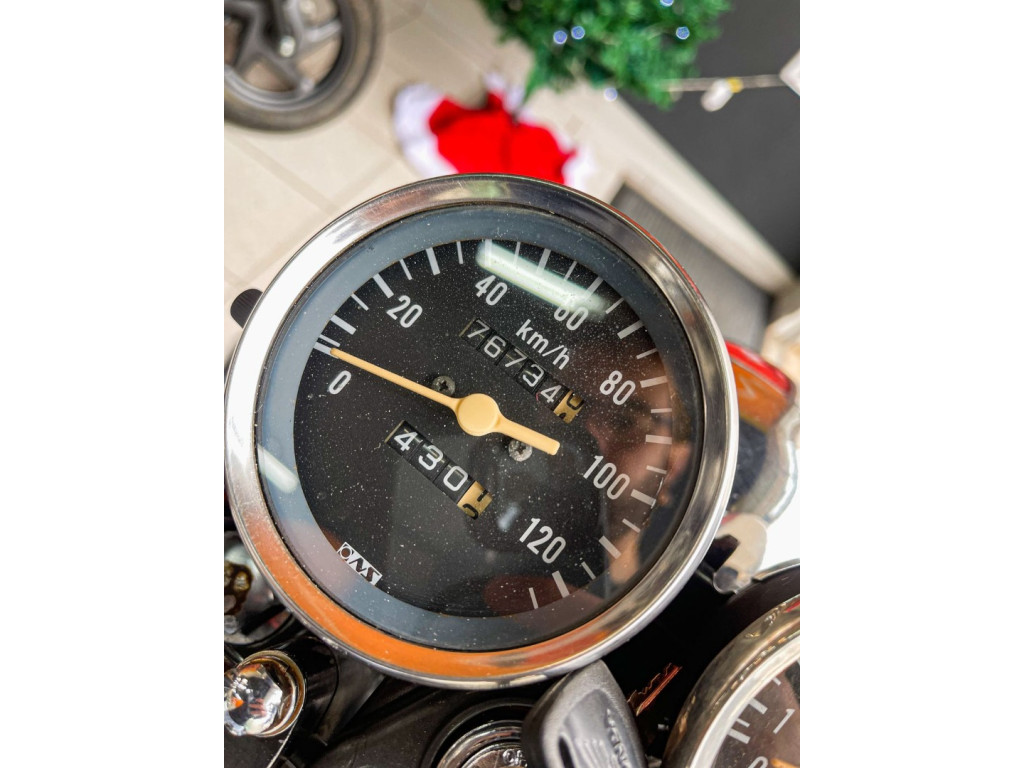 SUZUKI Intruder 125 Modelo sem Versão