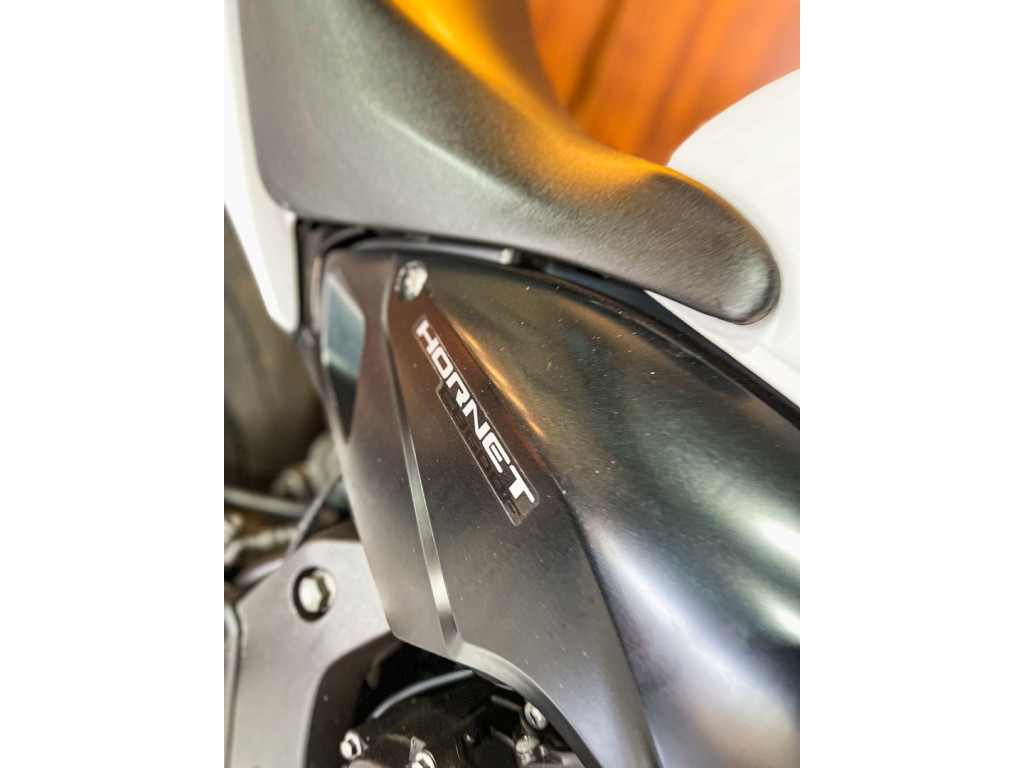 CB 600 F HORNET SEM ABS