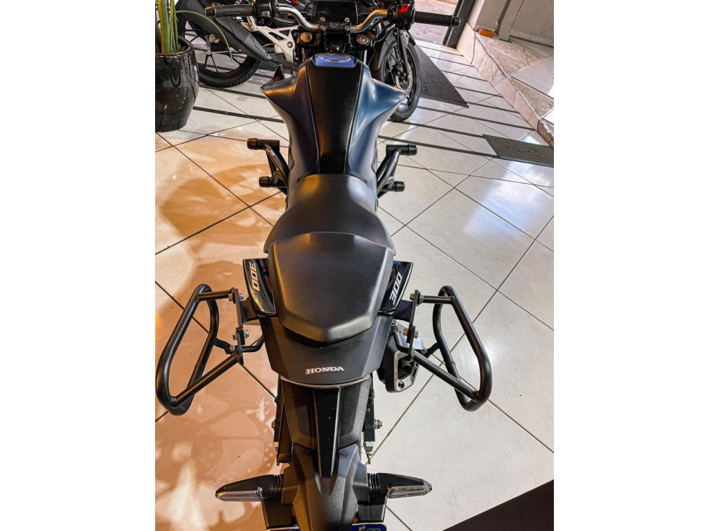 HONDA CB 300 F Twister FLEX CBS