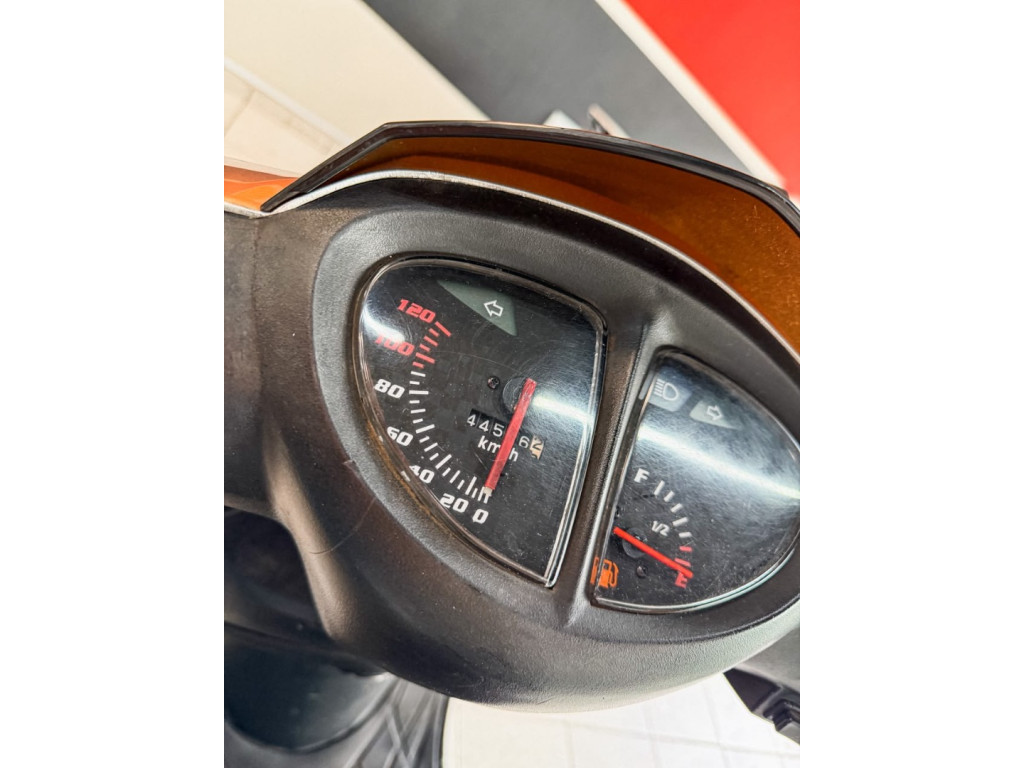 SUZUKI Burgman 125 Modelo sem Versão