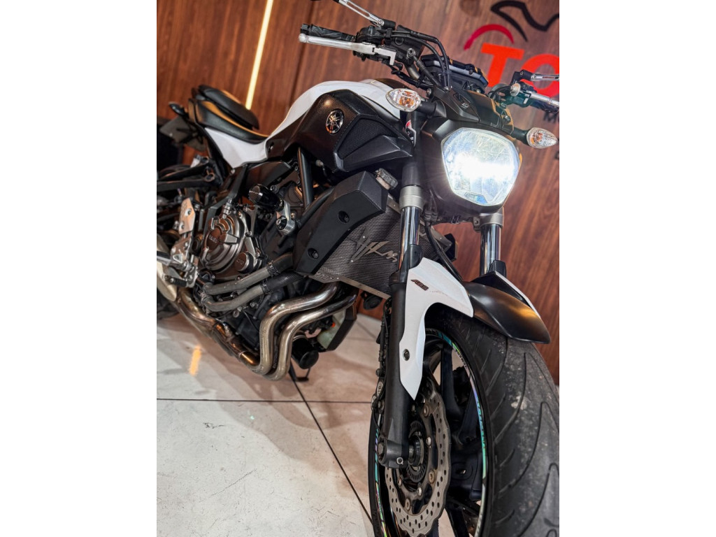 YAMAHA MT-07 700 ABS