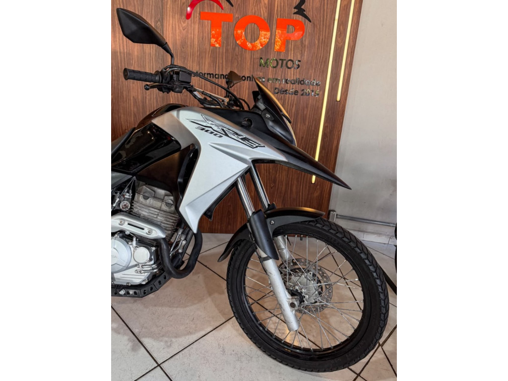 HONDA XRE 300 Modelo sem Versão