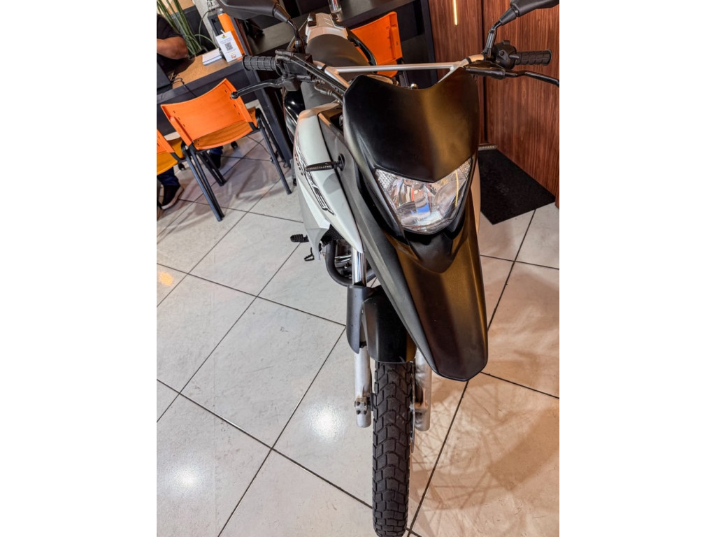 HONDA XRE 300 Modelo sem Versão