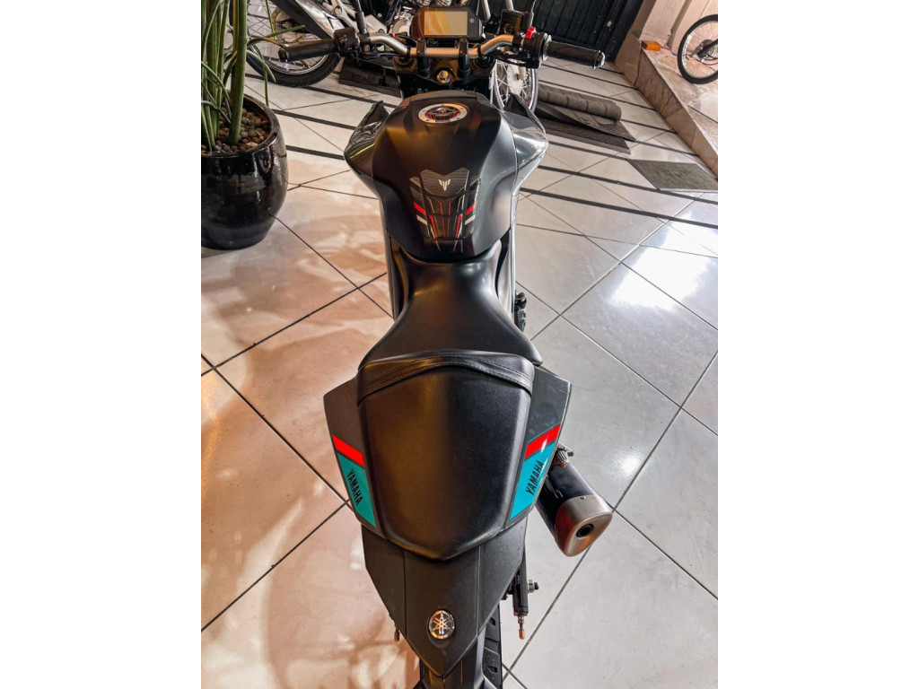 YAMAHA MT-03 300 ABS