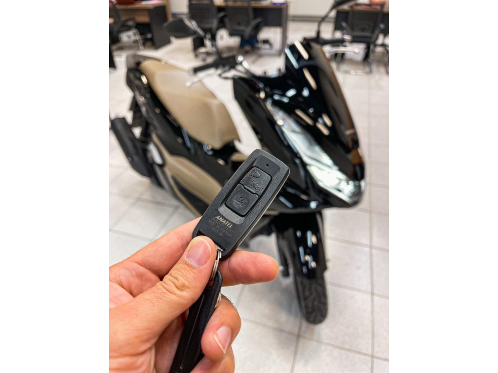 HONDA PCX 160 DLX ABS