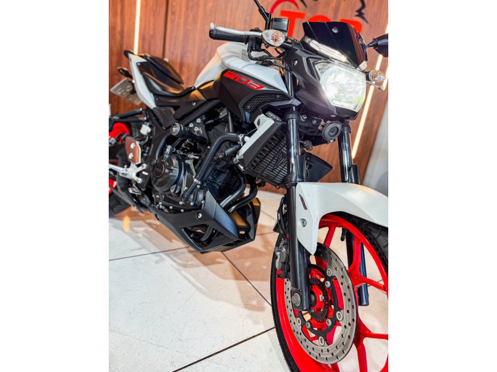 YAMAHA MT-03 300 ABS