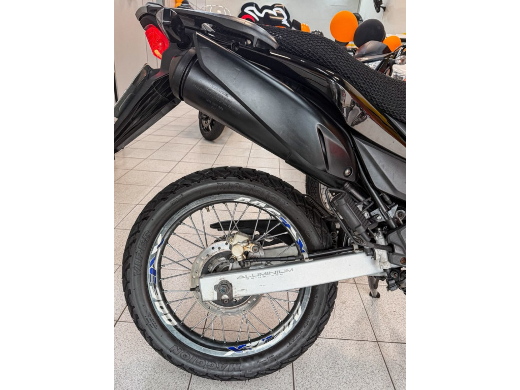 HONDA XRE 300 Modelo sem Versão
