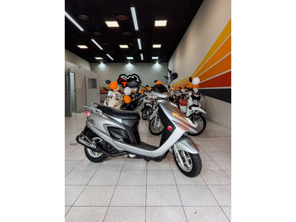 SUZUKI Burgman 125 Modelo sem Versão