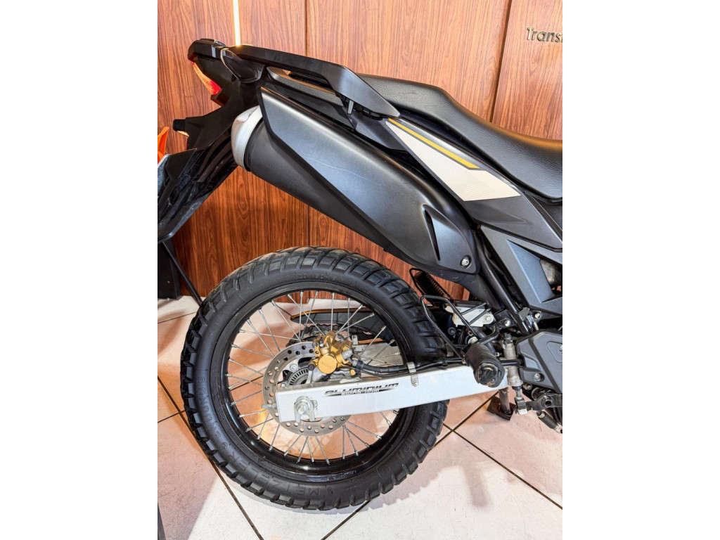 HONDA XRE 300 ADVENTURE