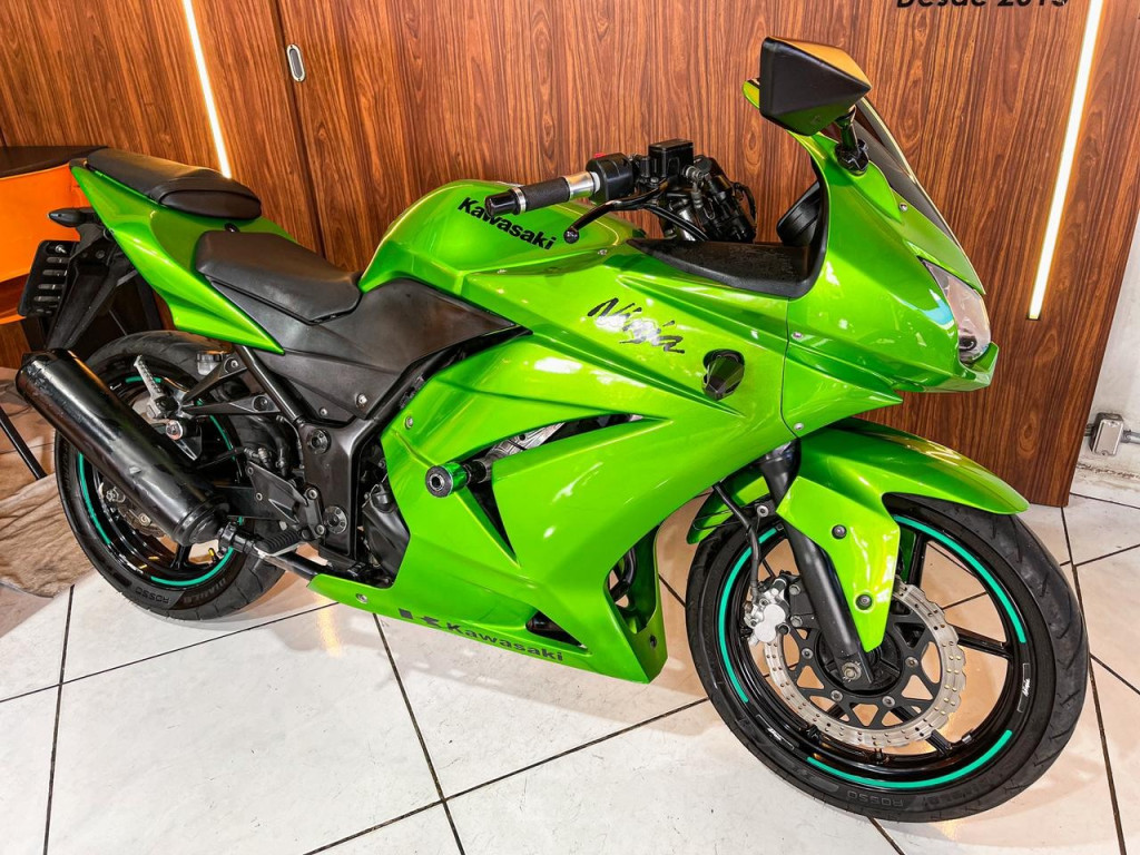 KAWASAKI Ninja 250 R