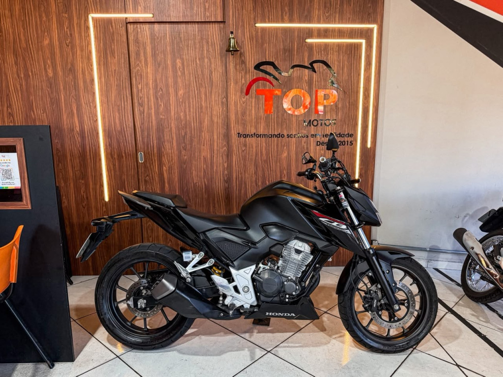 CB 300 F Twister FLEX CBS