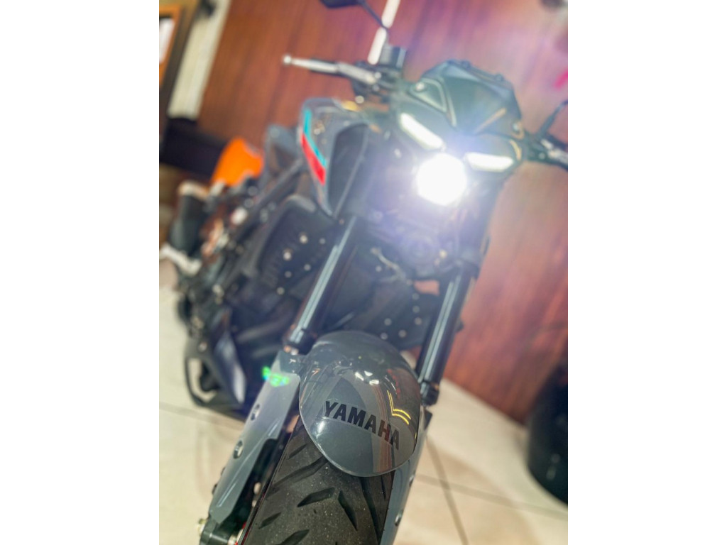 YAMAHA MT-03 300 ABS