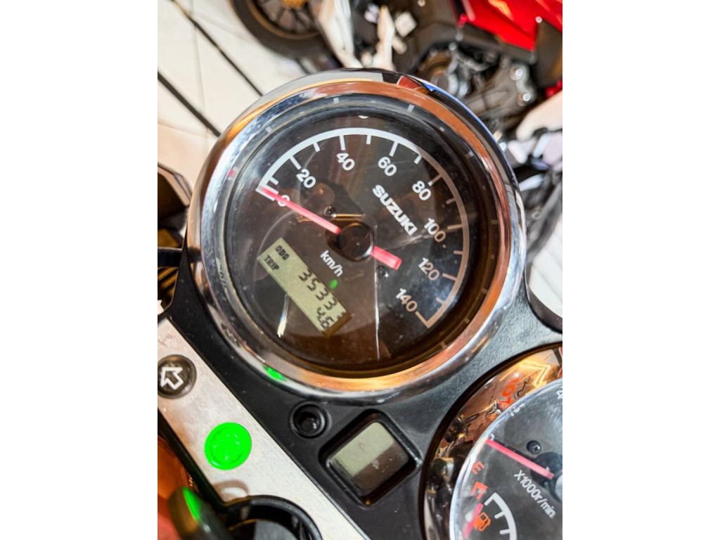 SUZUKI GSR 125 Modelo sem Versão