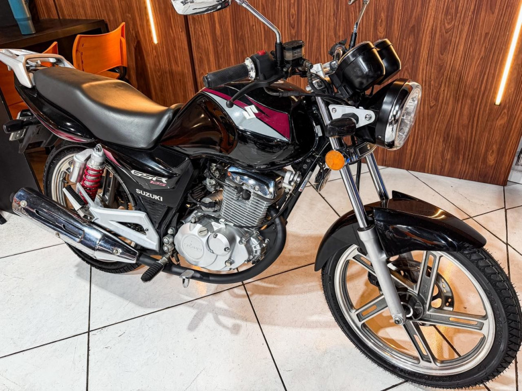SUZUKI GSR 125 Modelo sem Versão