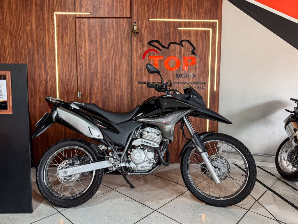 XRE 300 Modelo sem Versão