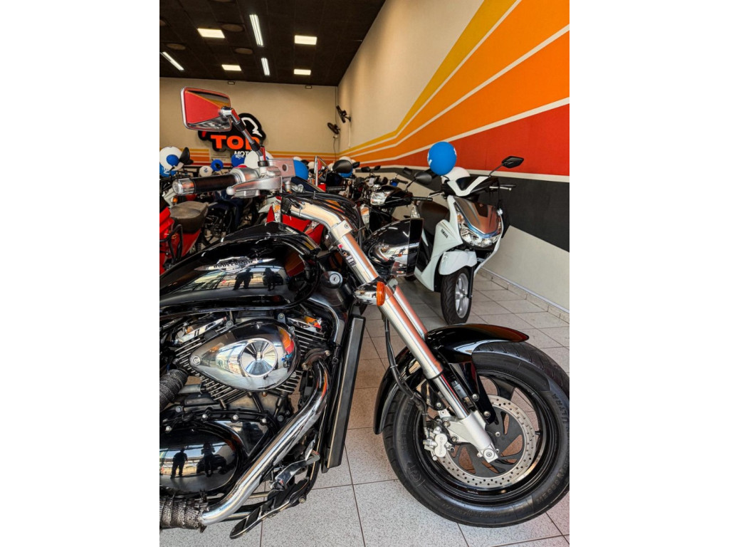 SUZUKI Boulevard M 800 Modelo sem Versão