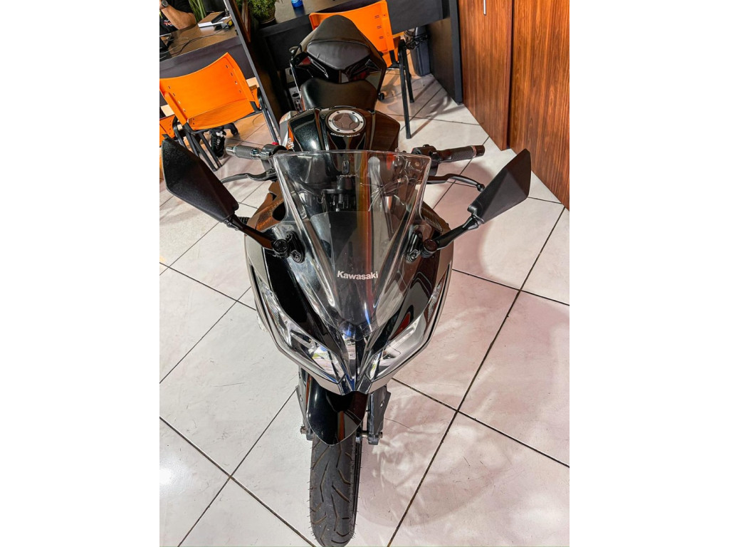 KAWASAKI Ninja 300 Modelo sem Versão