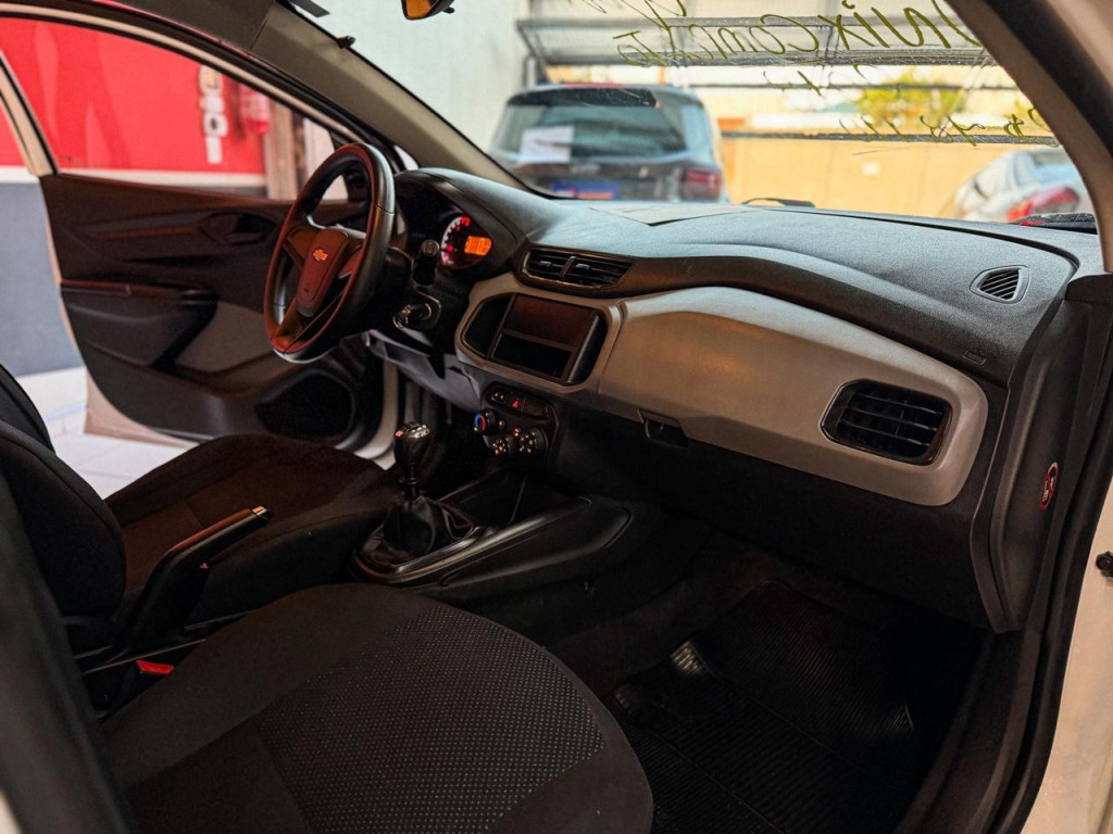 CHEVROLET Onix Hatch 1.0 4P FLEX JOY