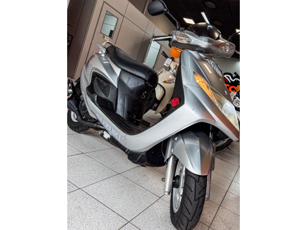 SUZUKI Burgman 125 Modelo sem Versão