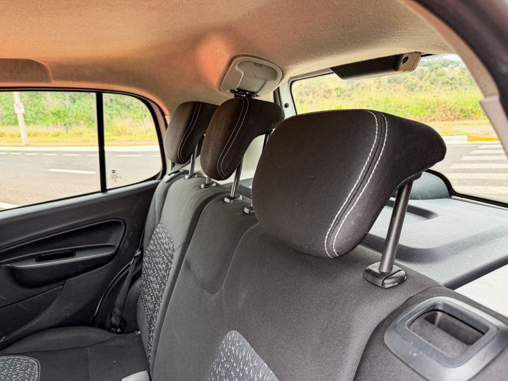 FIAT Uno 1.0 4P FLEX ATTRACTIVE