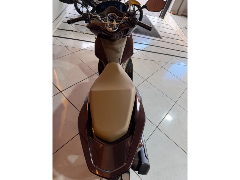 HONDA PCX 150 DLX