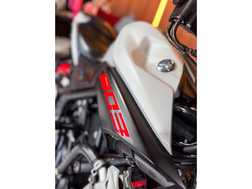YAMAHA MT-03 300 ABS