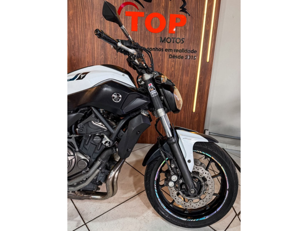 YAMAHA MT-07 700 ABS