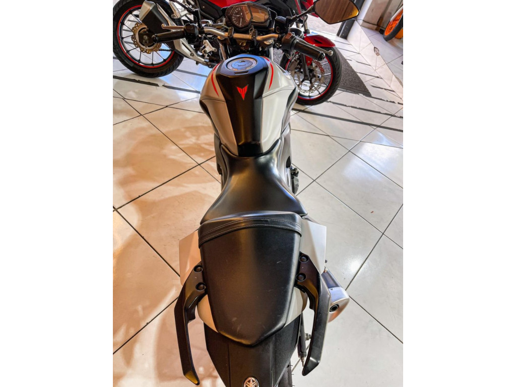 YAMAHA MT-03 300 ABS