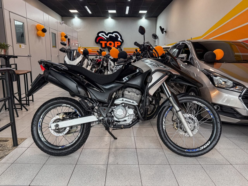 XRE 300 Modelo sem Versão