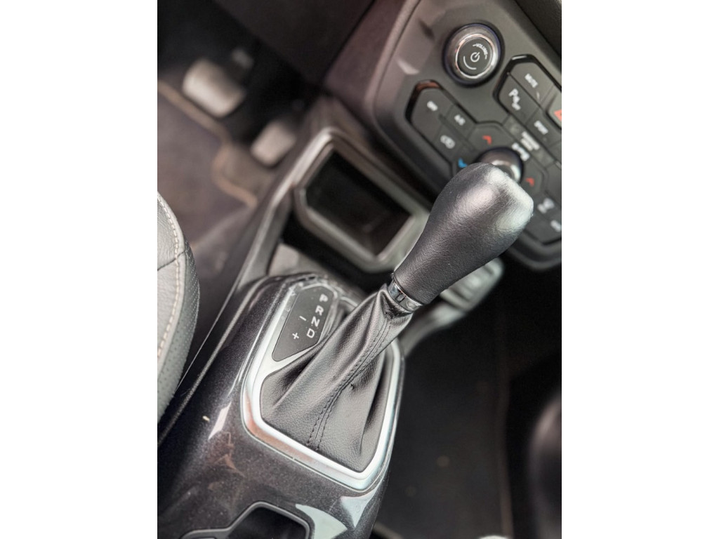 JEEP Renegade 1.3 16V 4P FLEX T270 LONGITUDE TURBO AUTOMÁTICO