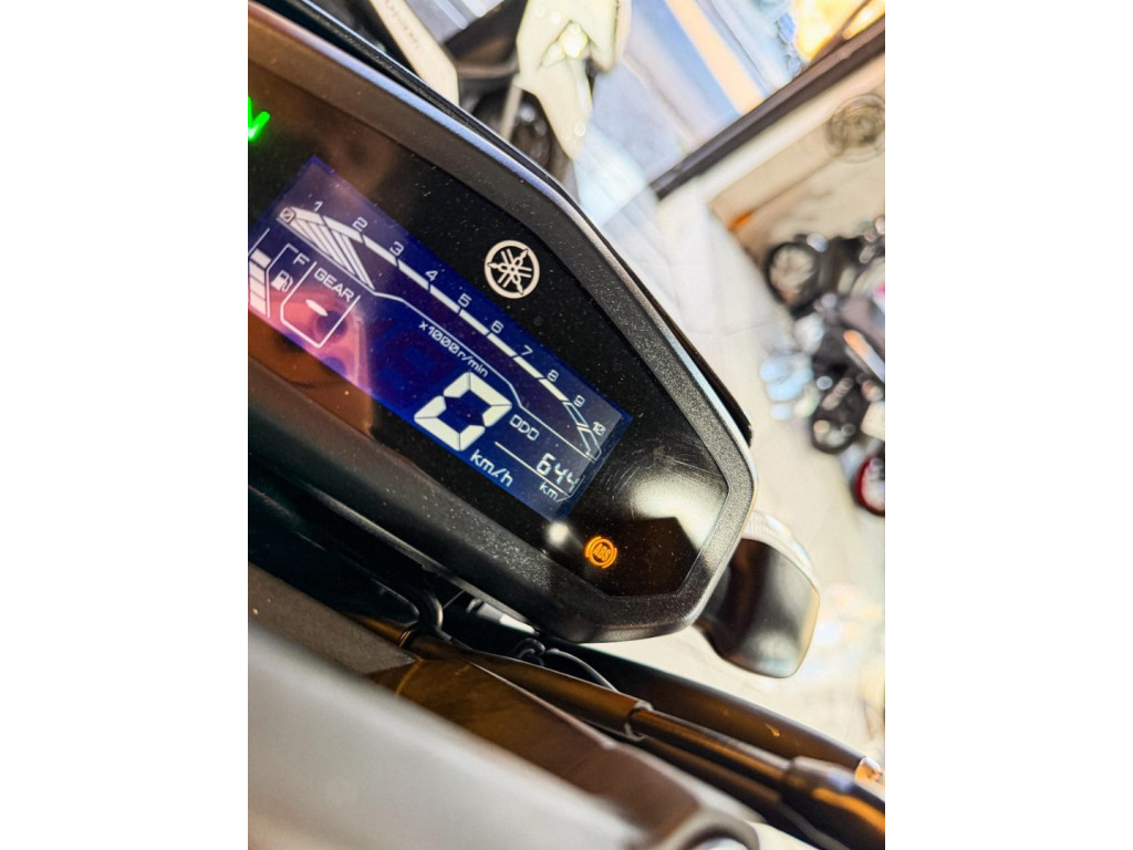 YAMAHA FZ 15 Fazer ABS