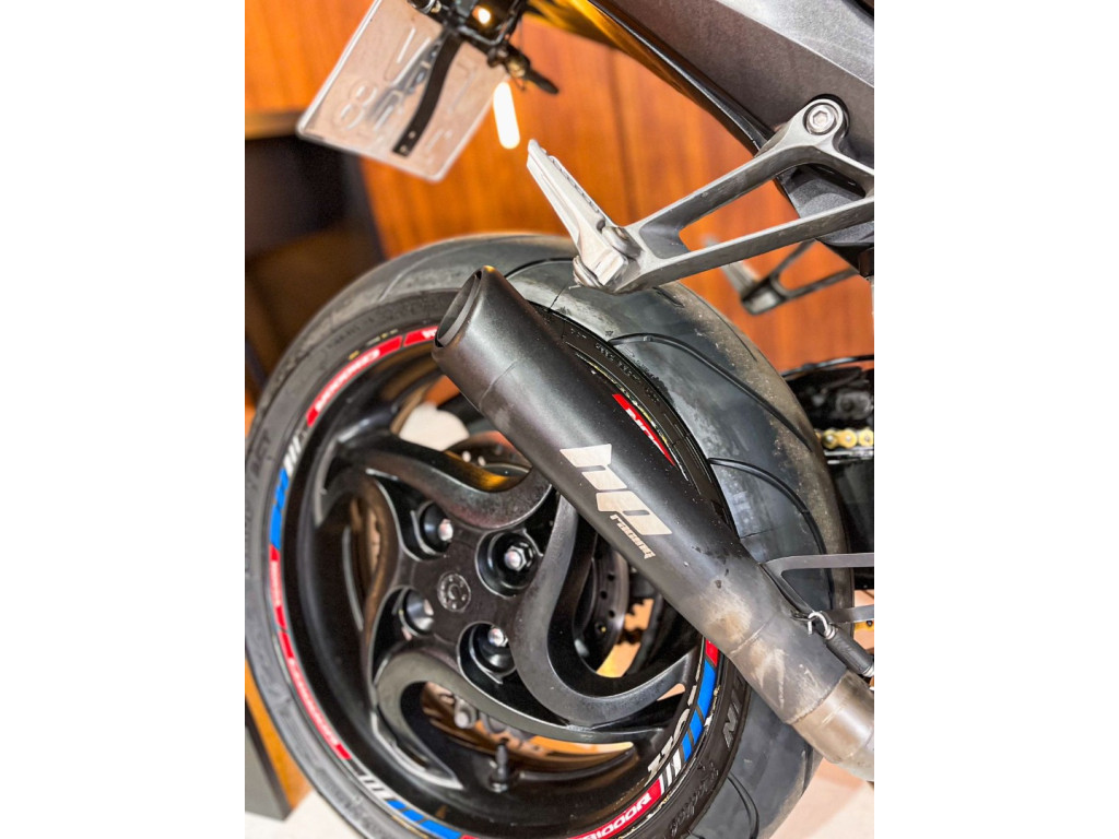 HONDA CB 1000 R Modelo sem Versão