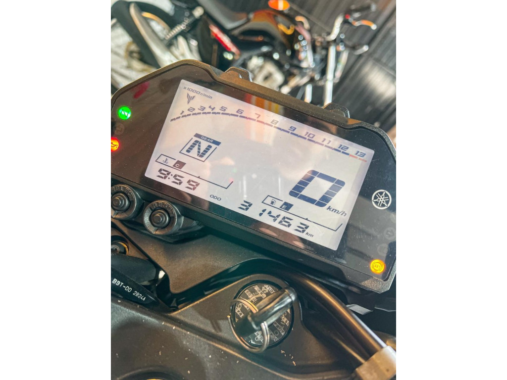 YAMAHA MT-03 300 ABS