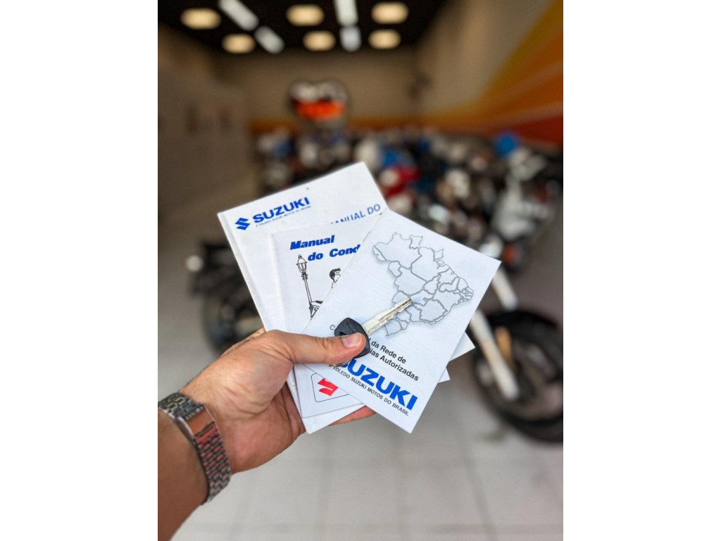 SUZUKI Boulevard M 800 Modelo sem Versão