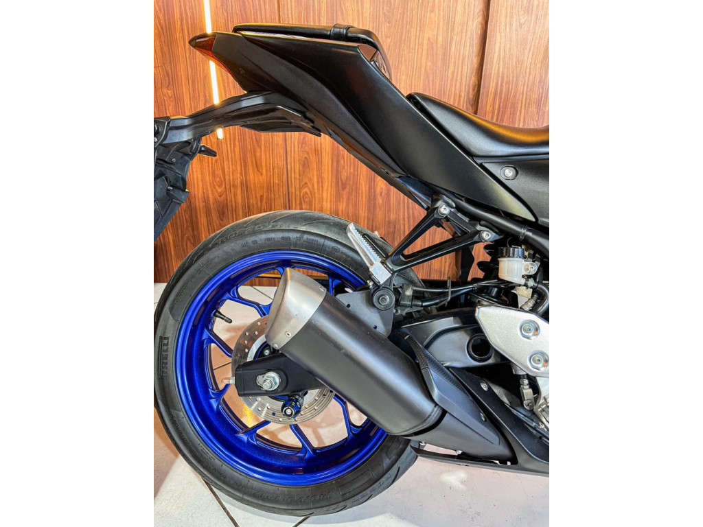 YAMAHA MT-03 300 ABS