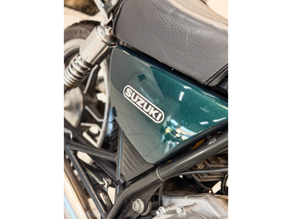 SUZUKI Intruder 125 Modelo sem Versão