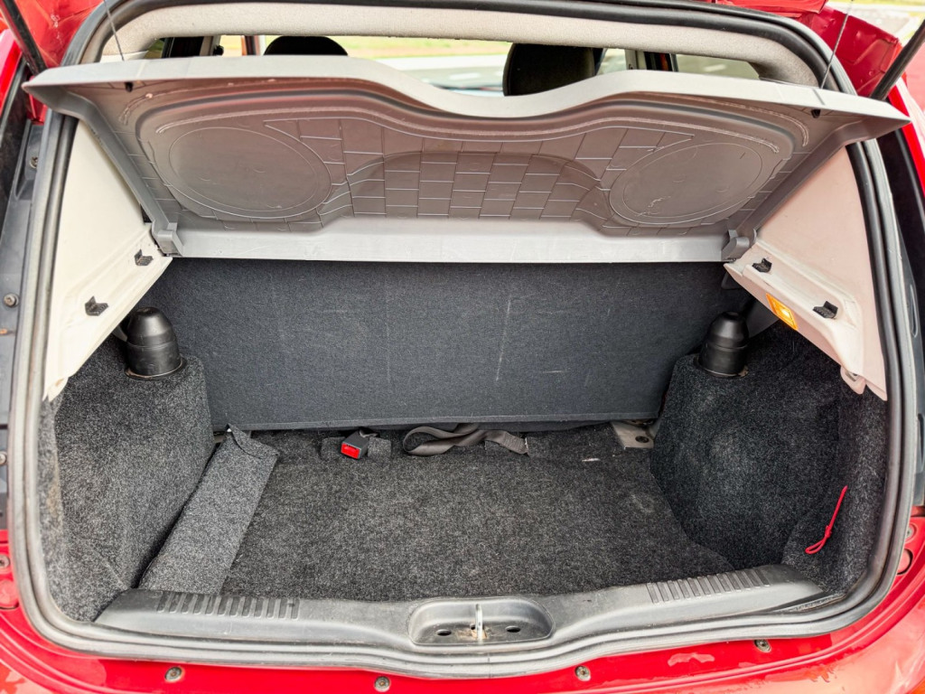 FIAT Palio 1.0 4P FLEX ATTRACTIVE
