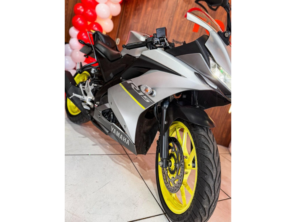 YAMAHA R 15 N/D