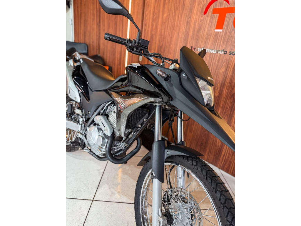 HONDA XRE 300 Modelo sem Versão
