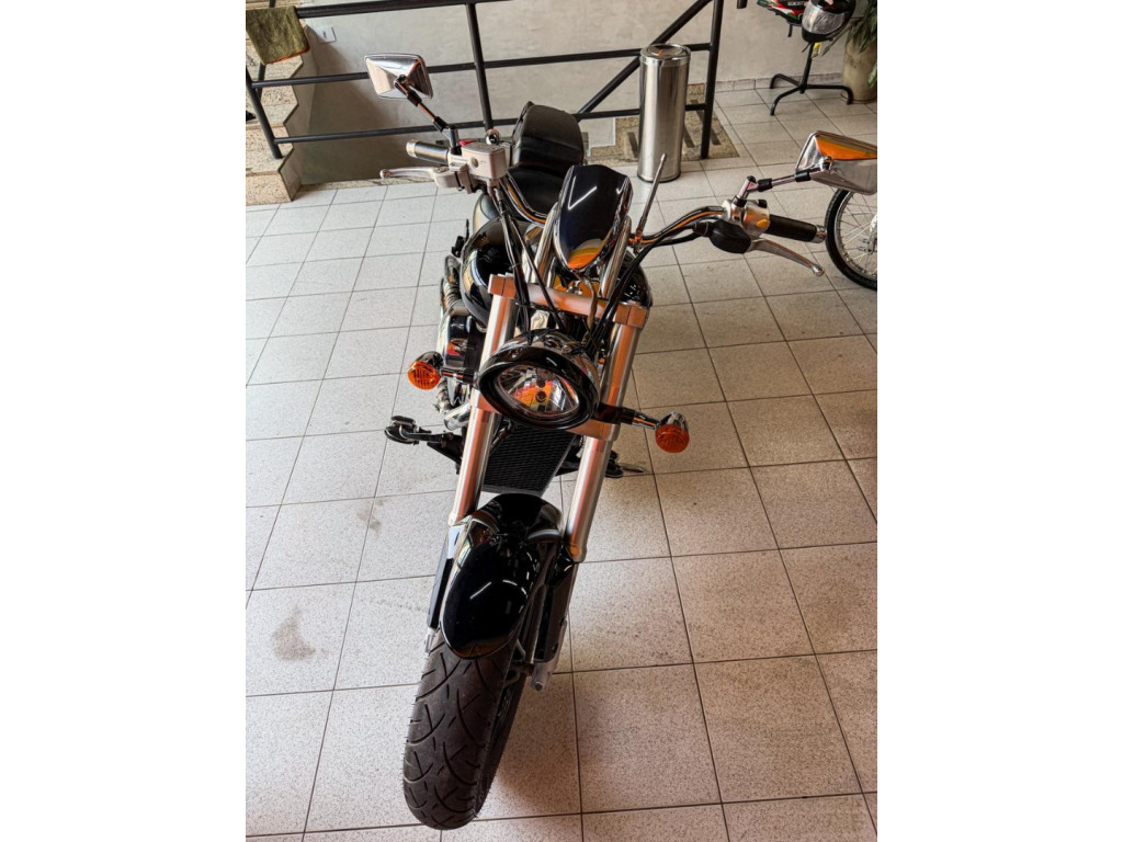 SUZUKI Boulevard M 800 Modelo sem Versão