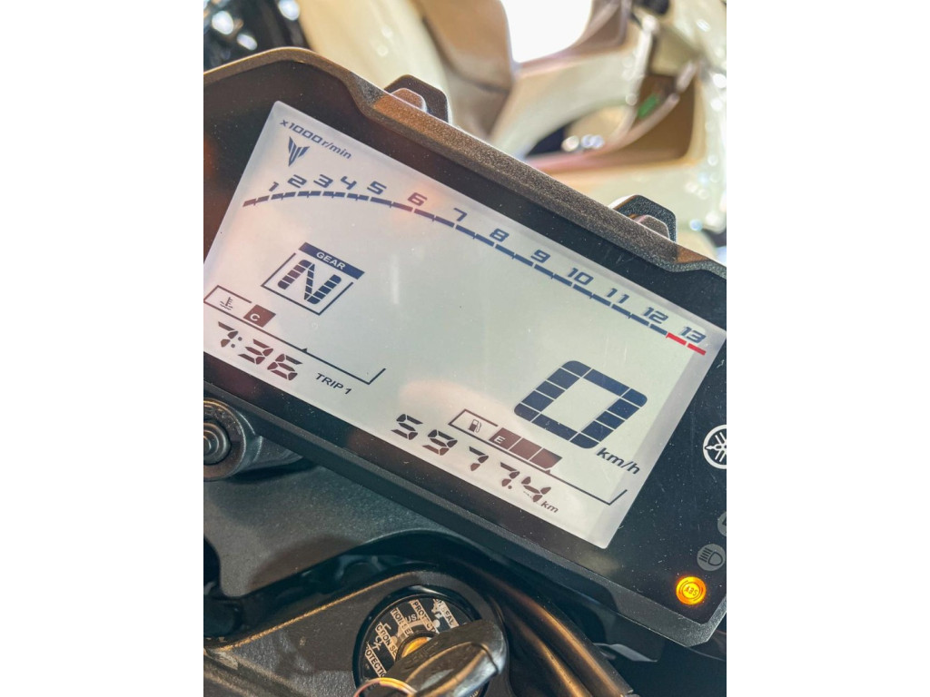 YAMAHA MT-03 300 ABS