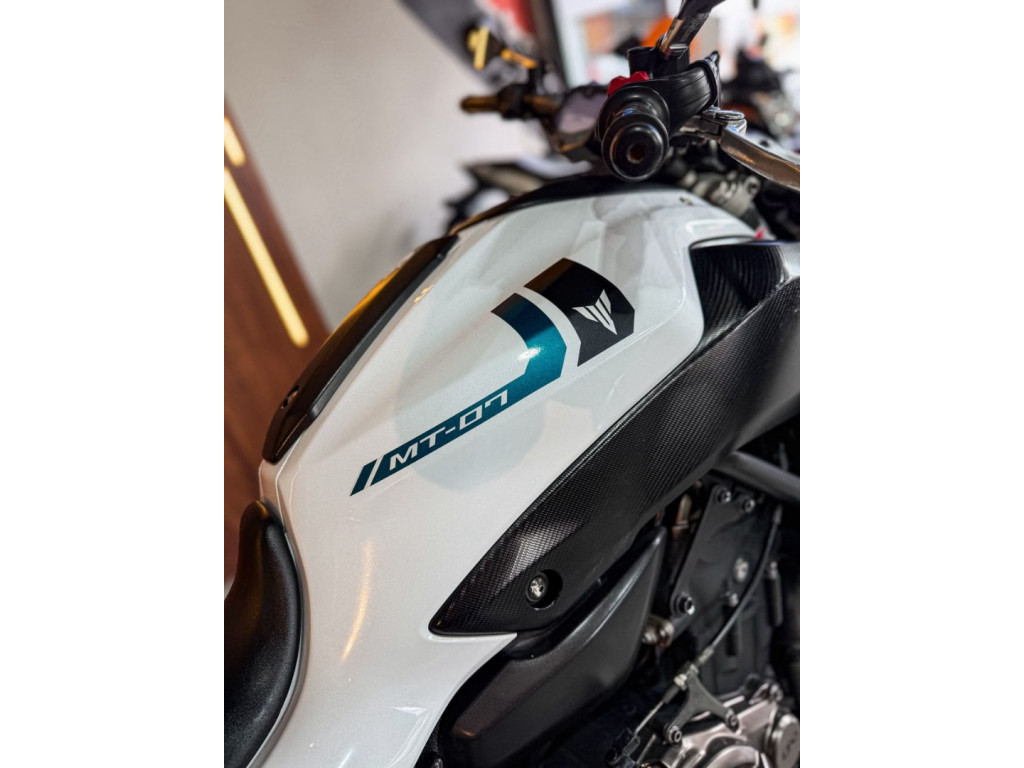 YAMAHA MT-07 700 ABS
