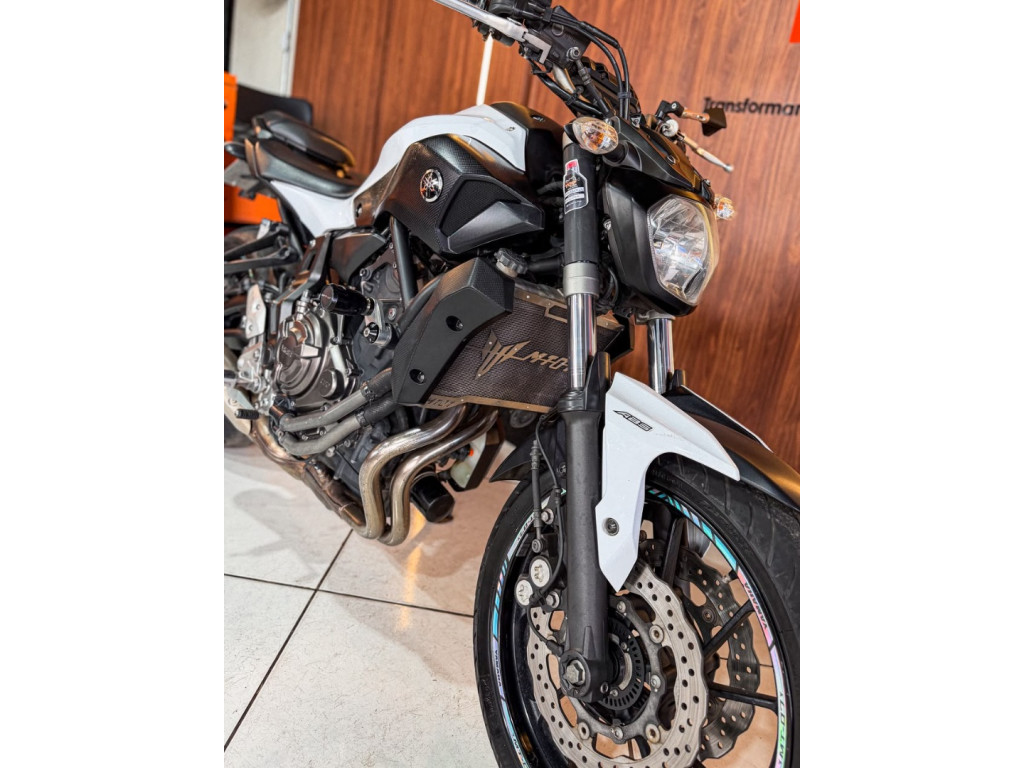 YAMAHA MT-07 700 ABS