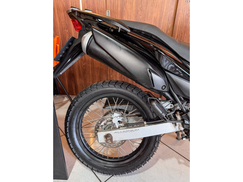 HONDA XRE 300 Modelo sem Versão
