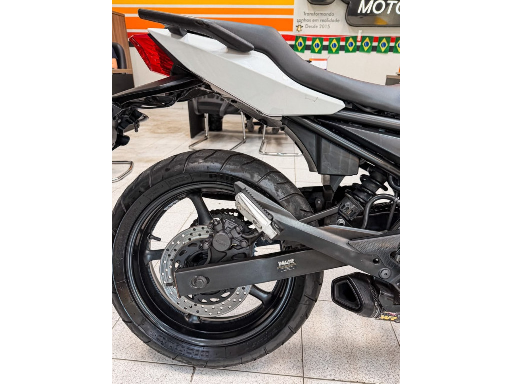 YAMAHA XJ6 600 N