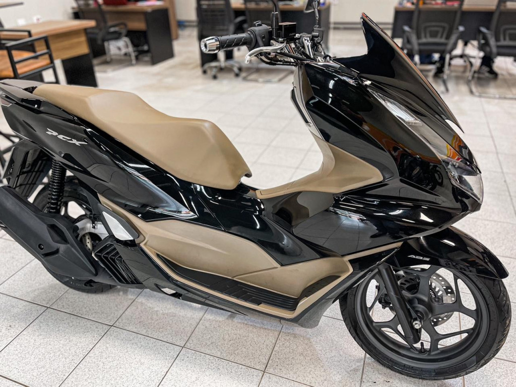 HONDA PCX 160 DLX ABS